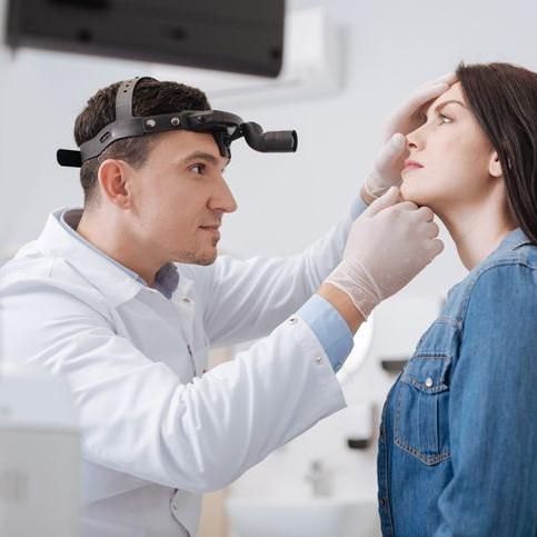 Laryngolog
