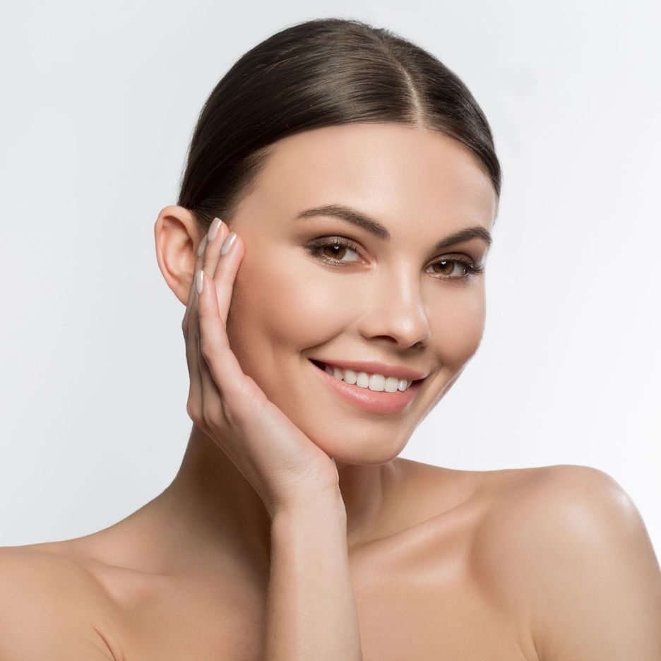 Treatment to brighten, moisturise and improve skin elasticity on the face, neck and neckline Peeling - Ferulac with Vitamin C (face, neck, neckline)