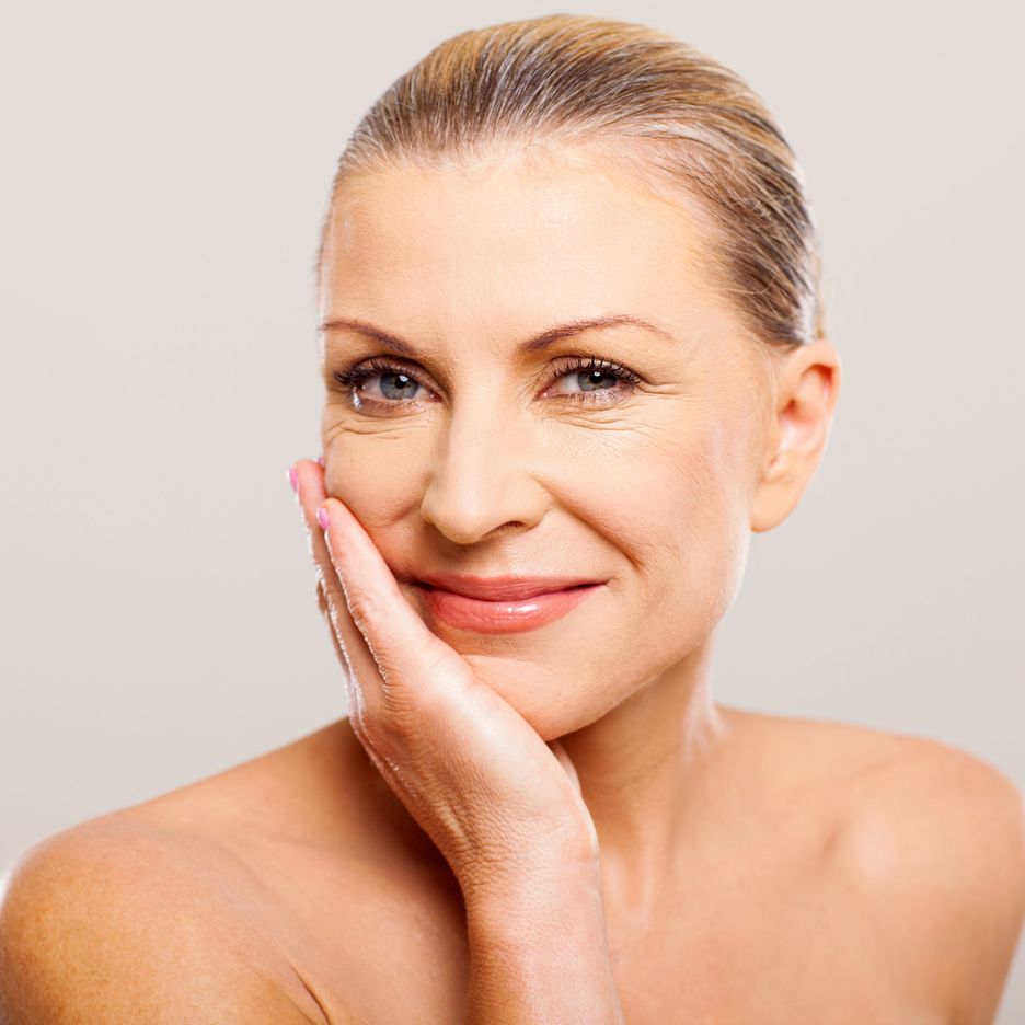 Zabieg złuszczający, oczyszczający, wygładzający do cery dojrzałej OXYGENEO PREMIUM