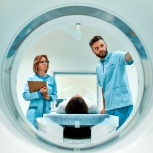 Kompleksowy Przegląd Stanu Zdrowia w 8h Rezonans Magnetyczny Całego Ciała