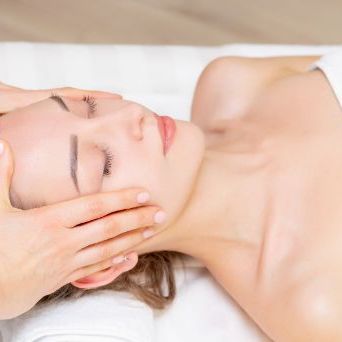 Masaż Kobido z tapingiem